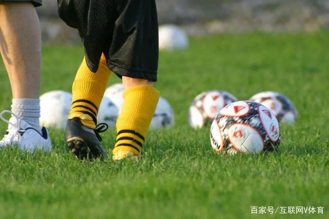 图片报：拜仁19岁中前卫哈维尔·费尔南德斯续租纽伦堡1年达协议